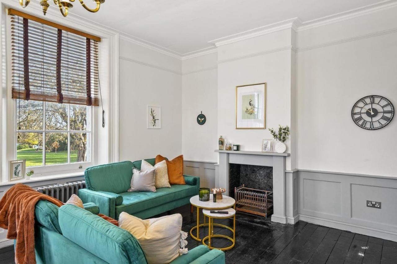 Appartement Fantastic By Livestay Short Lets & Serviced London, Chiswick With Free Parking *