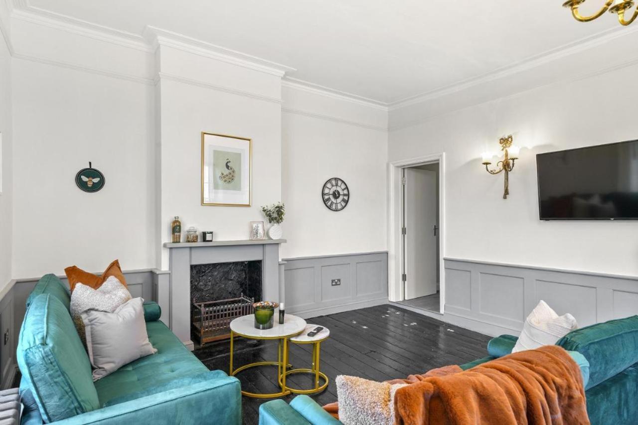 Fantastic By Livestay Short Lets & Serviced London, Chiswick With Free Parking *