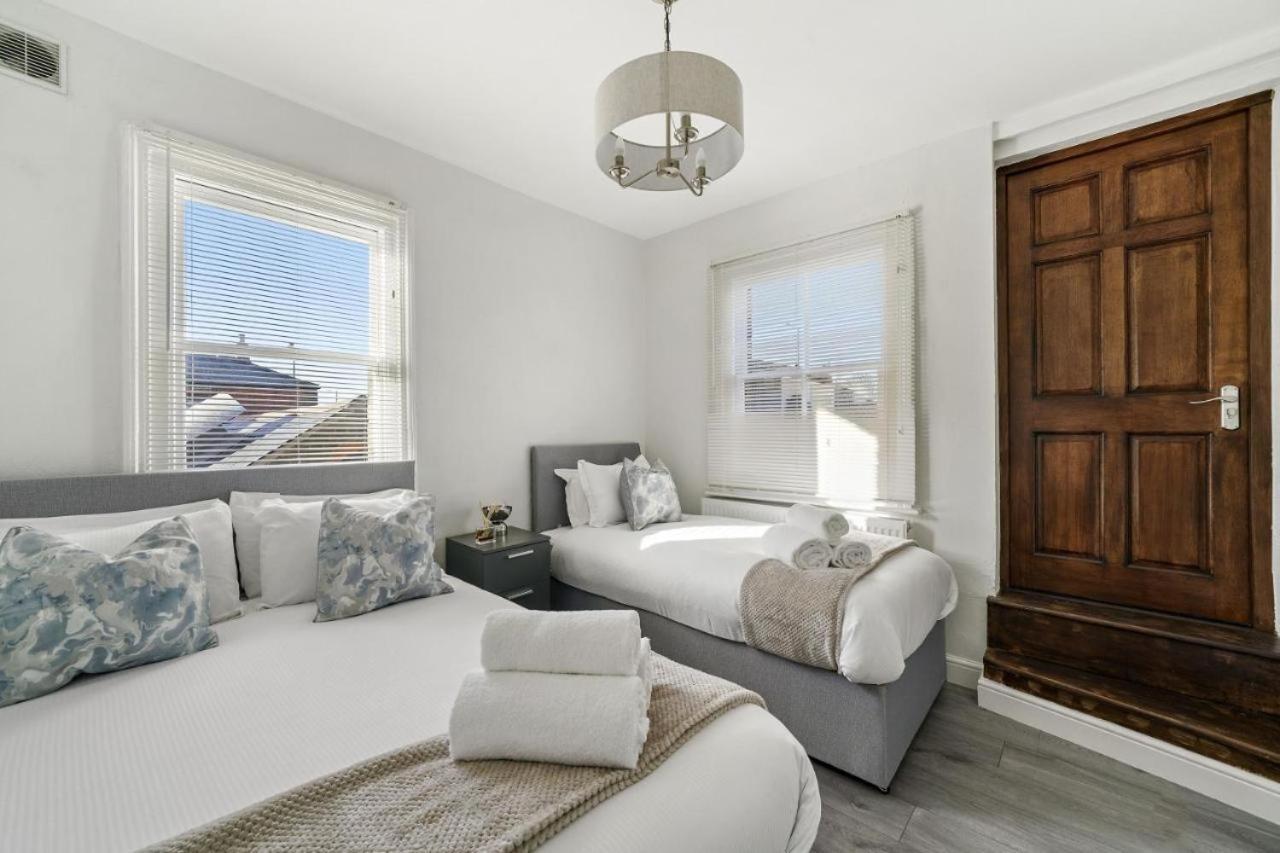 Fantastic By Livestay Short Lets & Serviced London, Chiswick With Free Parking Londres