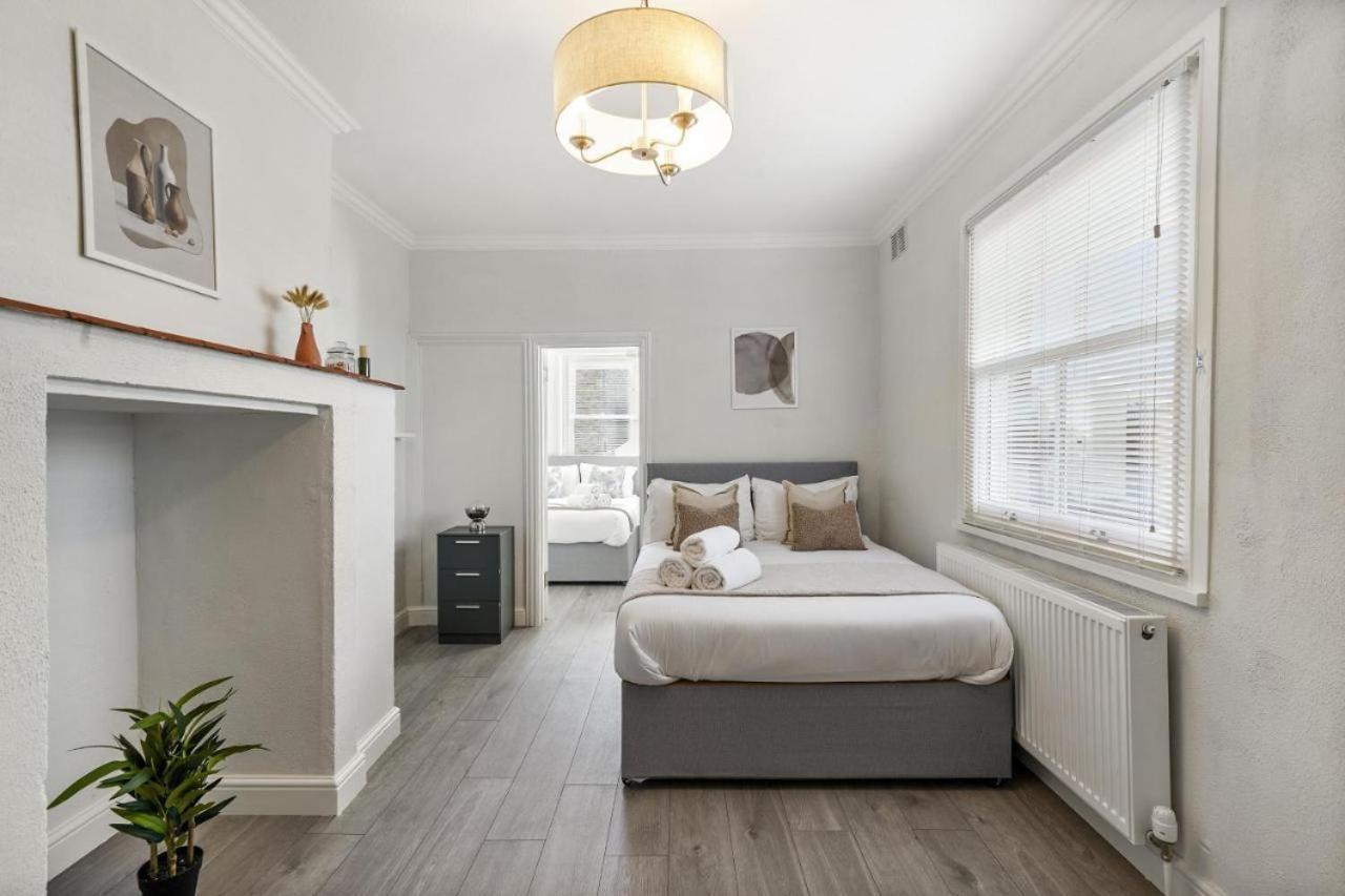 Appartement Fantastic By Livestay Short Lets & Serviced London, Chiswick With Free Parking *