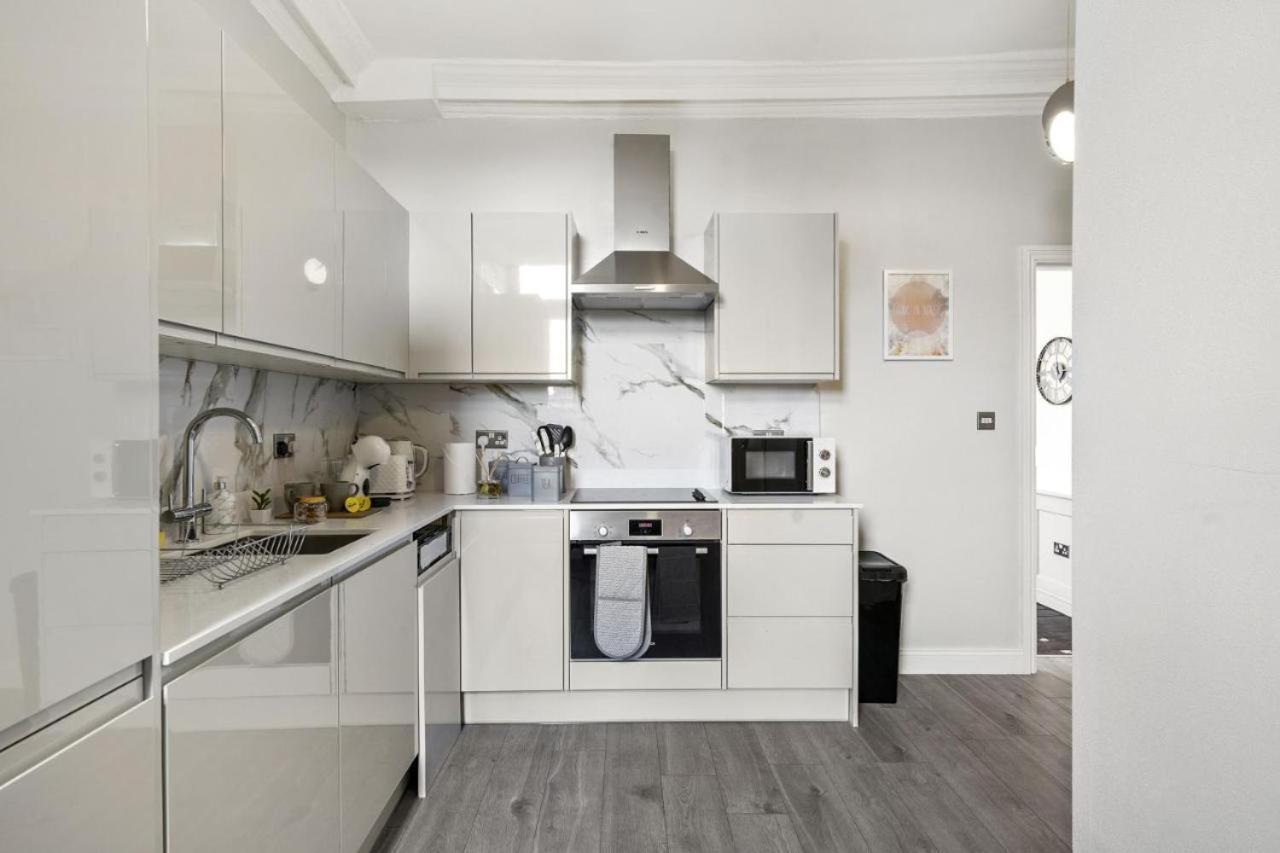 Appartement Fantastic By Livestay Short Lets & Serviced London, Chiswick With Free Parking *