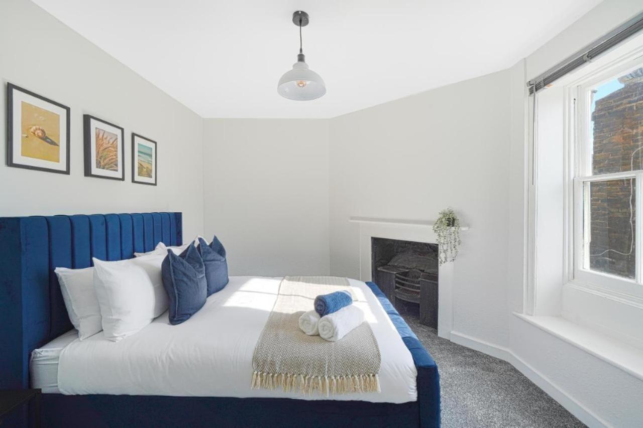 Fantastic By Livestay Short Lets & Serviced London, Chiswick With Free Parking