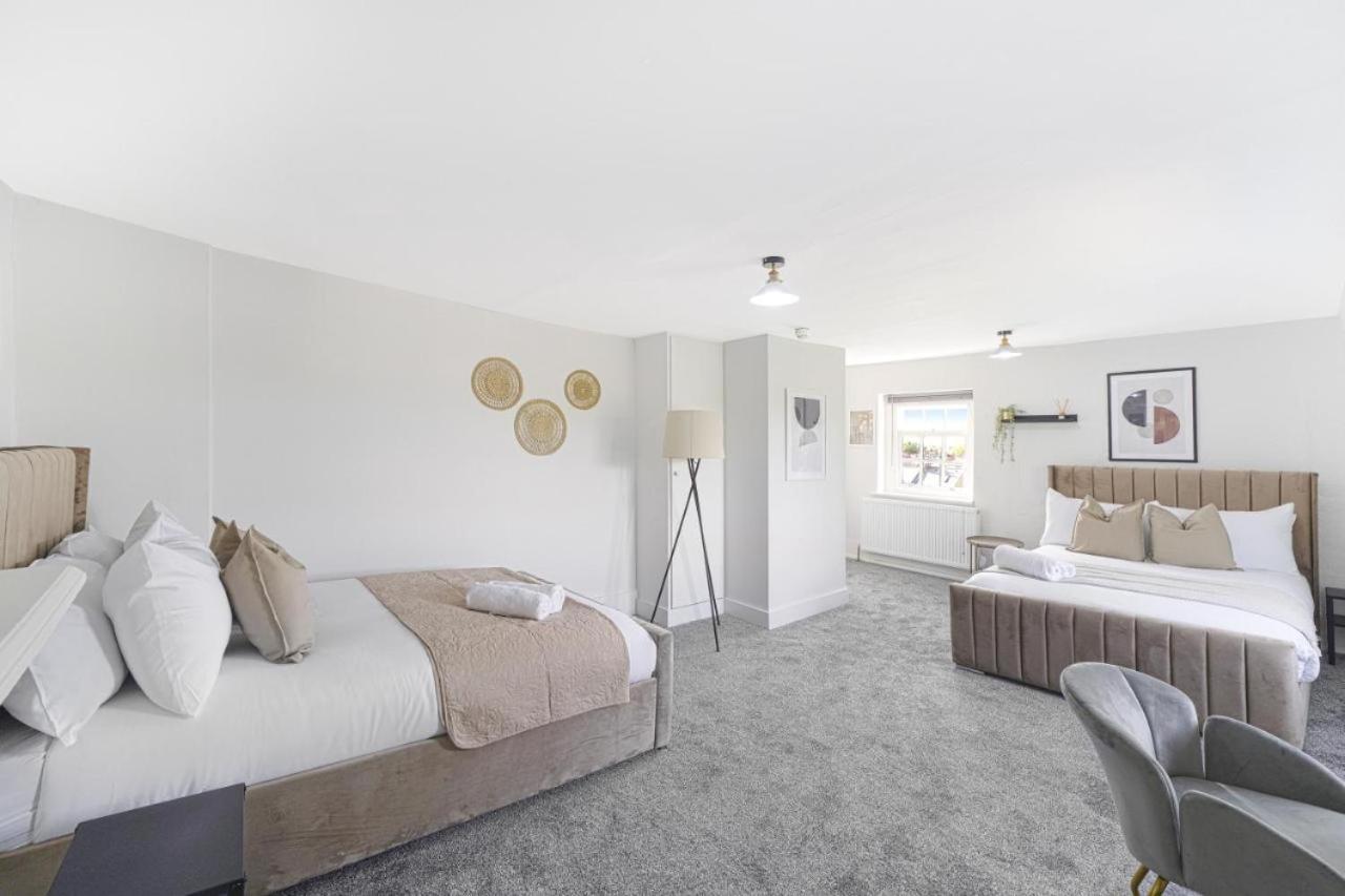 Fantastic By Livestay Short Lets & Serviced London, Chiswick With Free Parking Appartement Londres